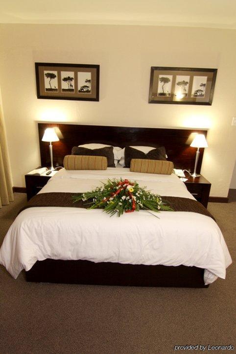 Cresta Bosele Hotel Selebi-Phikwe Стая снимка