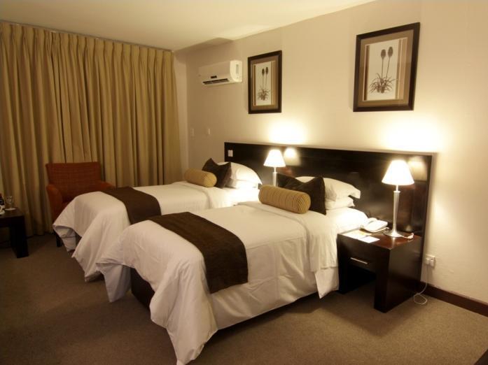 Cresta Bosele Hotel Selebi-Phikwe Екстериор снимка