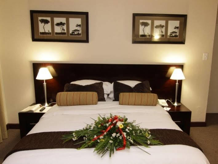 Cresta Bosele Hotel Selebi-Phikwe Екстериор снимка